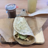 Wrap, et mousse au chocolat 😋 at TATUP.fr in Amberieu-en-bugey