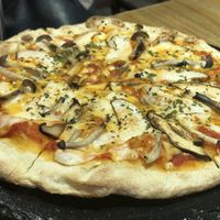 Vegan cheese pizza at Veggie Castle in Macau