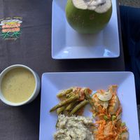 Menú del día + coco  at New Start in San Andres