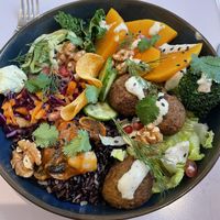 Seasonal bowl  at Imagine Café in Paris