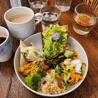 brunch at Imagine Café in Paris