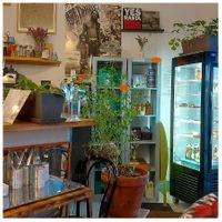  at Imagine Café in Paris