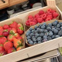 Organic and fresh fruits at Imagine Café in Paris