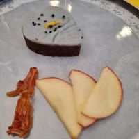 Raw cake at Imagine Café in Paris