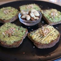 Avocado Toast at Imagine Café in Paris