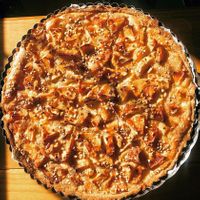 Tarte pommes / poires / sarrasin. 
100% vegan, BIO et sans gluten.  at Be Kind Cafe in Geneva