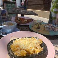 Mac n cheese, Philly cheese steak & zucchini pizza at Good Love in St Kilda
