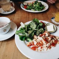 Yummy vegan crumbled eggs with salad & bread with "butter" at Brettle in Ulm