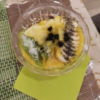 Smoothiebowl mango at Fruit Lab in Alghero