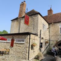 Lovely country pub, convenient alternative to Warwick Services, with vegan options at The Antelope Inn in Lighthorne