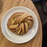 Weekly roll (peanut and white chocolate) #Veganuary at Grounded in Paris