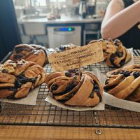 Rolls matcha at Grounded in Paris