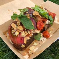 Tartine à la ricotta   at Grounded in Paris