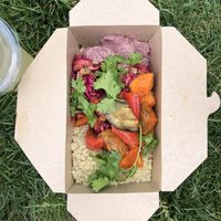 Quinoa, légumes rôtis et houmous  at Grounded in Paris