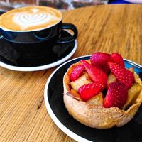 Strawberry/Peanut butter Tart + Flat White at Grounded in Paris