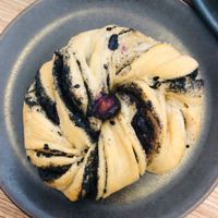 Mulberry roll at Grounded in Paris