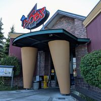 Yum factor 10.  Yes, it is nestled in the Walmart parking lot. at Bob's Burgers and Brew in Marysville