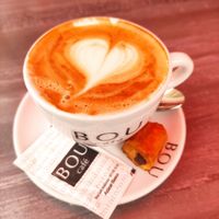 Kaffee mit pflanzlicher Milch at Biggi's in Mallorca