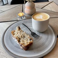 Vegan banana cake and oat milk cappuccino  #Veganuary at Taraba - Specialty Coffee in Stuttgart