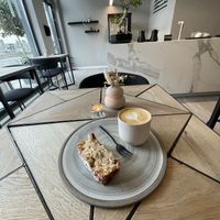 Oat milk cappuccino with vegan banana bread  #Veganuary at Taraba - Specialty Coffee in Stuttgart