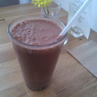 ChocoMinty: Nutmilk, banana, cacao, & peppermint. at Rawlicious - Bloor St in Toronto