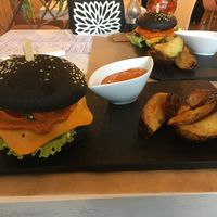 Burger with potatoes at Sublimmme in Bucharest