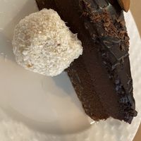 Rafaelo et cake raw chocolat   at Sublimmme in Bucharest