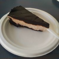 Bounty cake : chocolate + coconut at Sublimmme in Bucharest