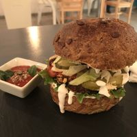 Massive vegan burger 21 lei at Sublimmme in Bucharest
