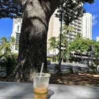 Nice atmosphere  at Aloha Coffee in Honolulu