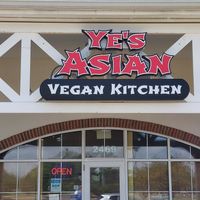 Store front at Ye's Asian Vegan Kitchen in Hilliard