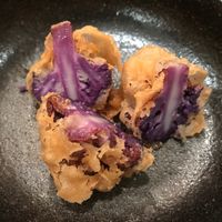 Purple cauliflower tempura at Saido in Tokyo