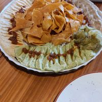 Hummus Babaganush Guacamole dipper at El Miracle in Valencia