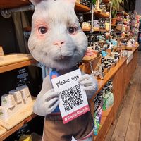 Call to sign petition againdt animal testing at LUSH in Haarlem