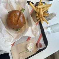 “Fresh N fit” burger & fries   at Flipside in London