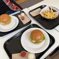 Chick’n burgers & fries  at Flipside in London