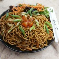 Hakka Noodles at Café Garrett by Ohana in Lisbon