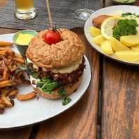 Vegan Burger and Asparagus with vegan Hollandaisesaus, Yammy! at Emmels Dinkelrind in Neuberg