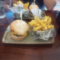 Beyond burger with cheese at Nieuw Amsterdam in Stiges