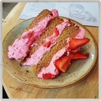 Dreamy cake! at Erpingham House at Cloud Twelve in West London