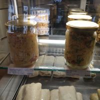 Vegan salad jars with different filling at Heyzel Coffee in Augsburg