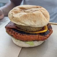 Hamburguesa Vegana de soya  at Quemedas in Oviedo