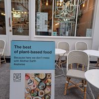 Exterior signage at Wild & The Moon - Saint Honoré in Paris