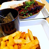 Buffalo wings + Fries + Tea at Theory (ex-BurgerTheory) in Paris