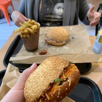 Front: Sitting Bull. Back: the delicious crispy fries and amazing ketchup + King Kong burger.  at Theory (ex-BurgerTheory) in Paris