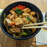 "de hippe vegetariër" vegan stirfry at Eazie in Tilburg