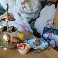 Wat een lekker ontbijt met goede koffie. De eerste broodjes hadden we snel op :-) at Villa La Vida in Egmond Aan Zee