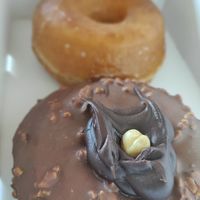 Donut Ferrero y de azúcar. at La Teca Burger in Sabadell
