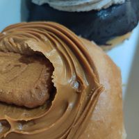 Donuts de lotus y choco-oreo🍩 at La Teca Burger in Sabadell