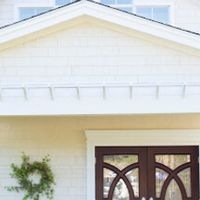 Anya at Anya in Thompson